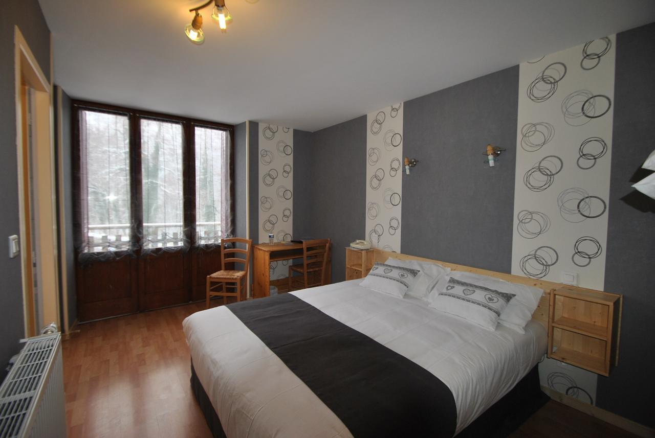 Auberge Du Herisson La Chaux-du-Dombief Zewnętrze zdjęcie
