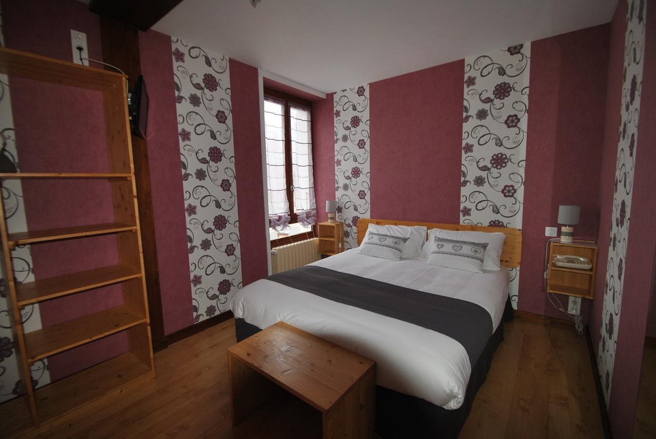 Auberge Du Herisson La Chaux-du-Dombief Zewnętrze zdjęcie